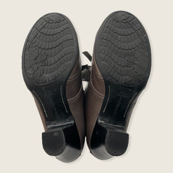 Hush Puppies Lonna Bow Fold Over Cuff Warm Gray Leather Heel Ankle Boot 9 - Picture 7 of 8